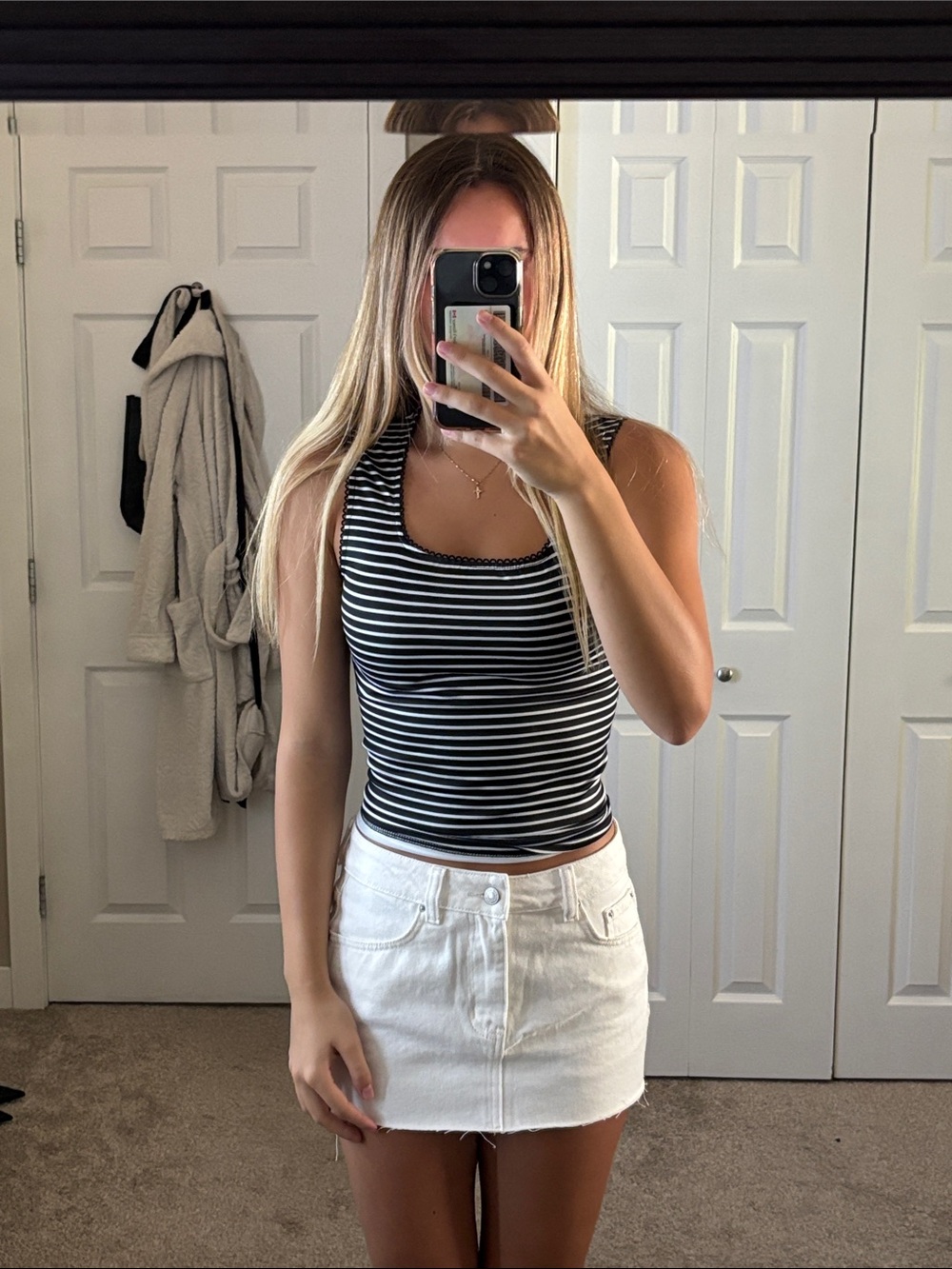 H&M Black & White Striped Tank Top - Fitted Scoop Neck
